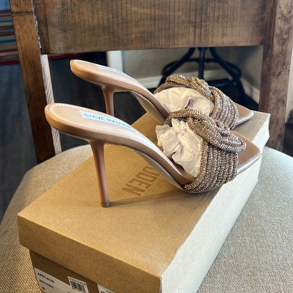NIB STUNNING BRONZE/COPPER HEELS 9 - Picture 8 of 10